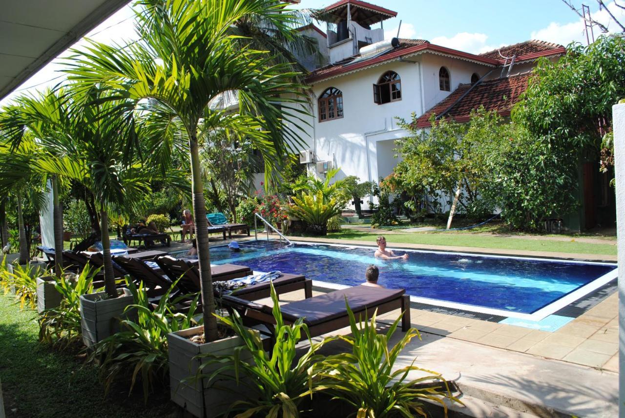 Sujeewani Villa Negombo Exterior photo